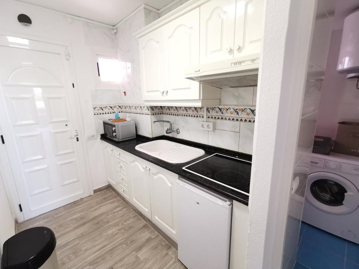 Sunny Apt With Terrace Coastal Area South Arona Arona  Εξωτερικό φωτογραφία