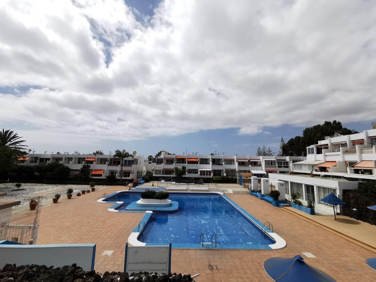Sunny Apt With Terrace Coastal Area South Arona Arona  Εξωτερικό φωτογραφία