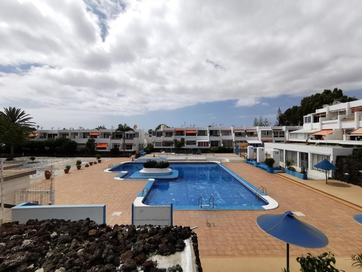 Sunny Apt With Terrace Coastal Area South Arona Arona  Εξωτερικό φωτογραφία