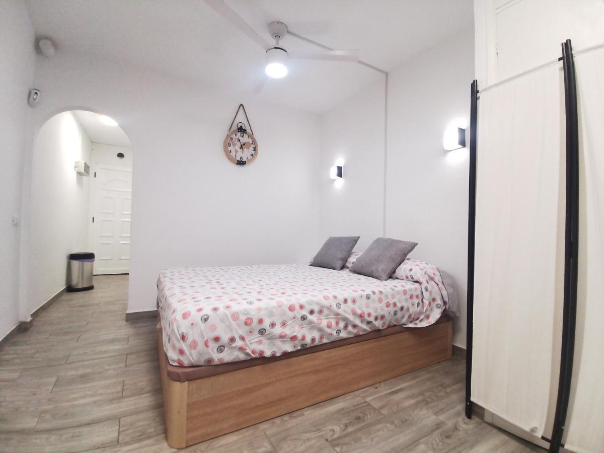 Sunny Apt With Terrace Coastal Area South Arona Arona  Εξωτερικό φωτογραφία