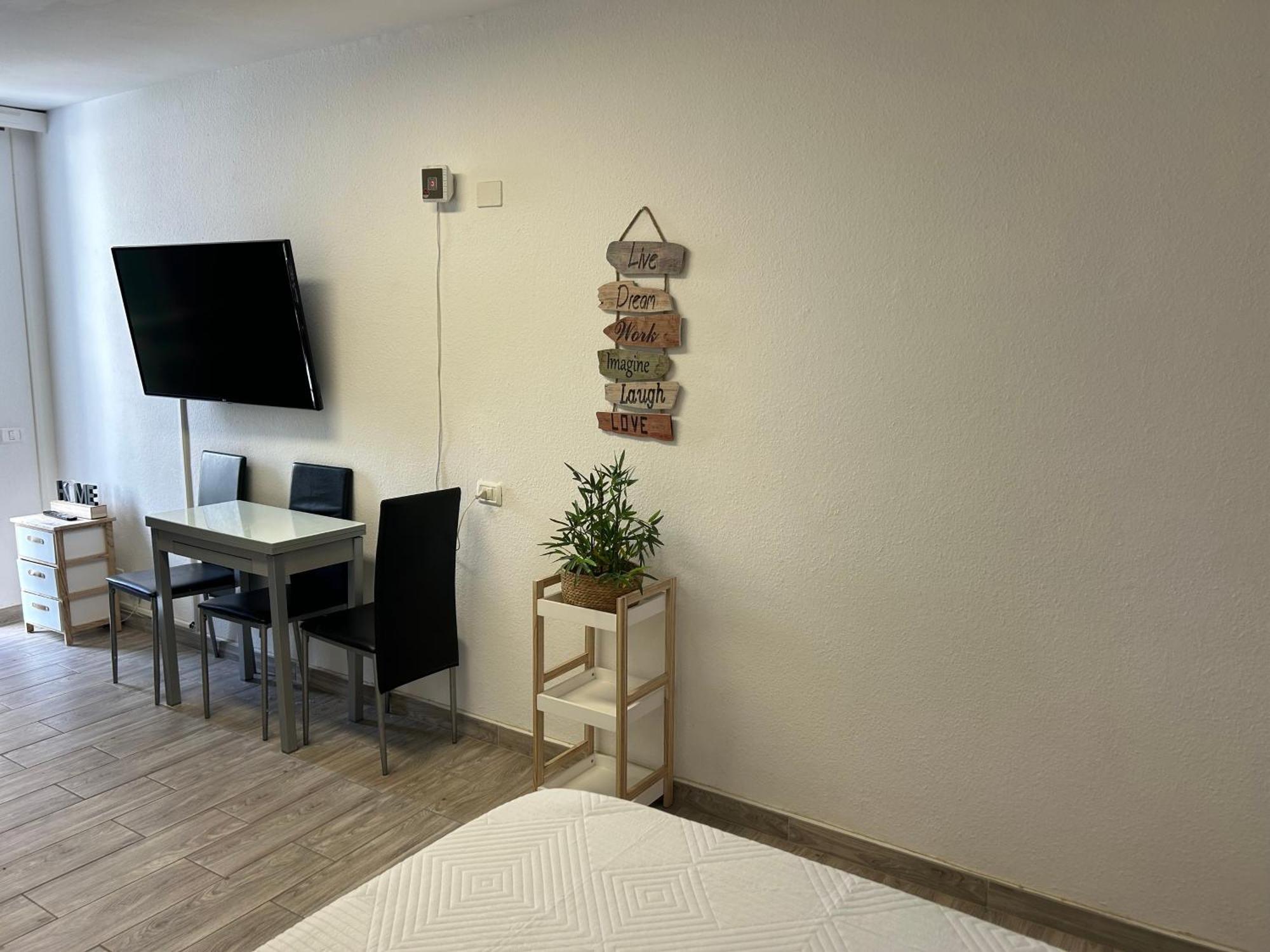 Sunny Apt With Terrace Coastal Area South Arona Arona  Εξωτερικό φωτογραφία